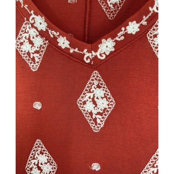 Torrid Top Women Size 2X Boho OrangeLong Bell Sleeves Embroidered Diamond V-Neck - Picture 7 of 10